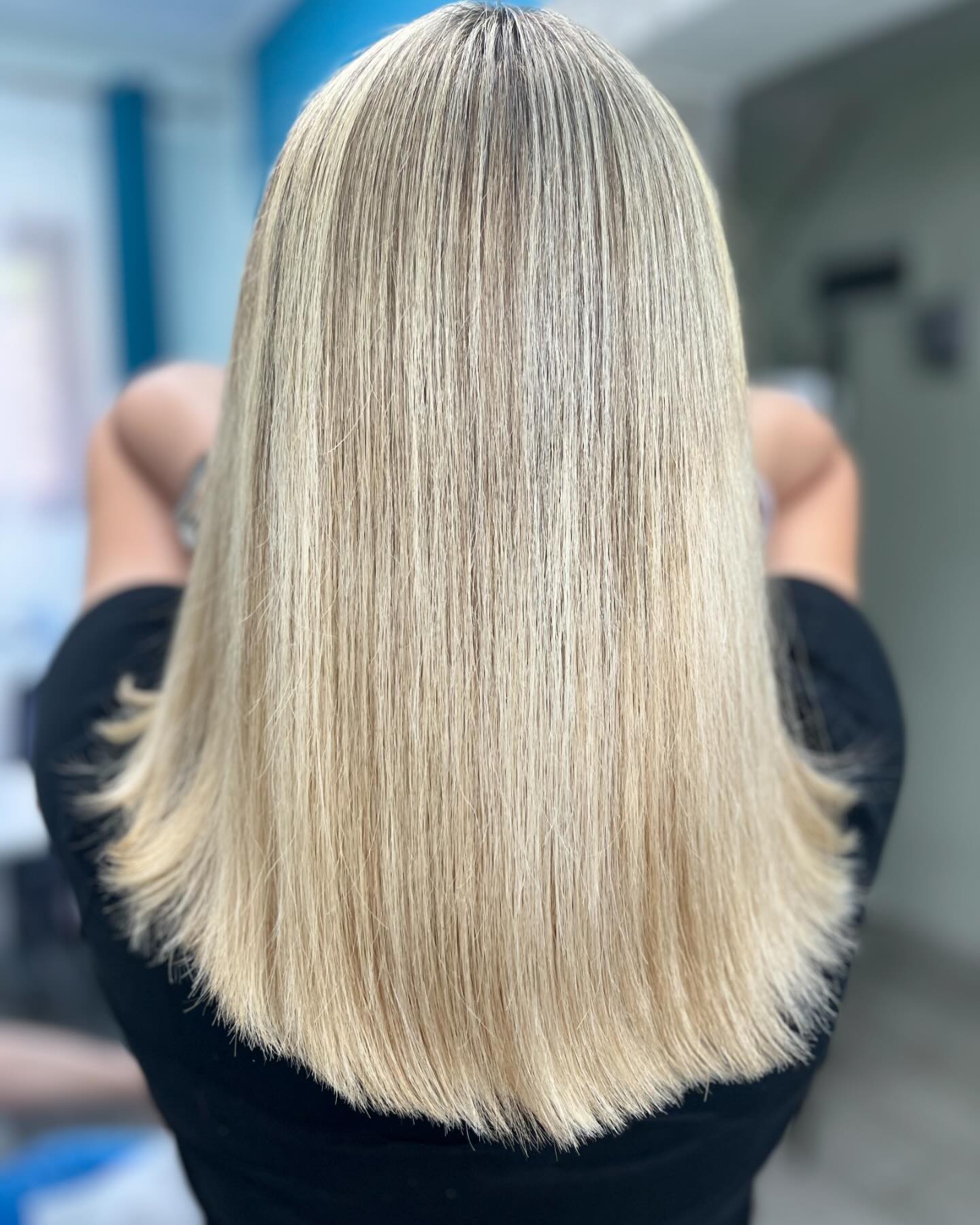 Vopsit profesional în Dumbrăvița – rezultate impecabile și culori care rezistă!